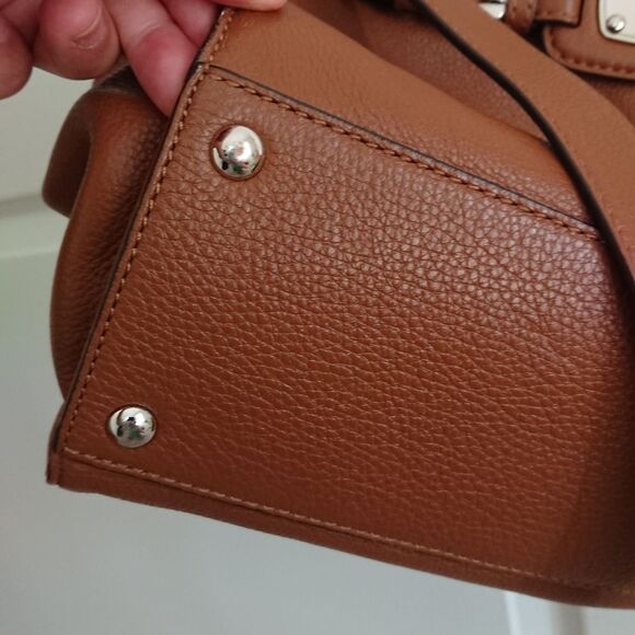 Michael Michael Kors Hamilton East West tote - in brown color - Picture 11 of 13